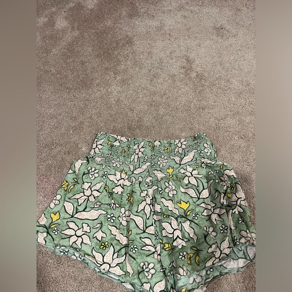 Aerie XS flowy beach shorts floral patterned